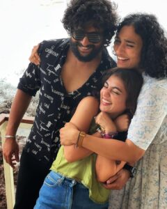 Nani Instagram - Happy happy birthday stupid  @nazriyafahadh 🤗♥️ 
We miss you. Come back soon