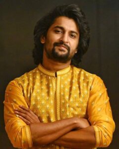 Nani Instagram - Wish you all a happy HOLI 🎉 

Dharani from Mumbai :) #Dasara

Kurta @anitadongre 
Shoes @shutiqofficial @noonoo.in 
Stylist @neeraja.kona 
Asst by @manogna_gollapudi @meghanaa_ch 
Hair @hairbylalith
Photographer @sridharchadalawada