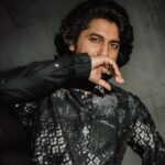 Nani Instagram - Kaala 🖤 In @rohitgandhirahulkhanna Stylist @neeraja.kona Cam @adrin_sequeira #Dasara