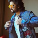 Nani Instagram - BANGALORE lo #Dasara 😎 In custom @valkyreclothing Stylist @neeraja.kona Pics @sridharchadalawada #Dasara