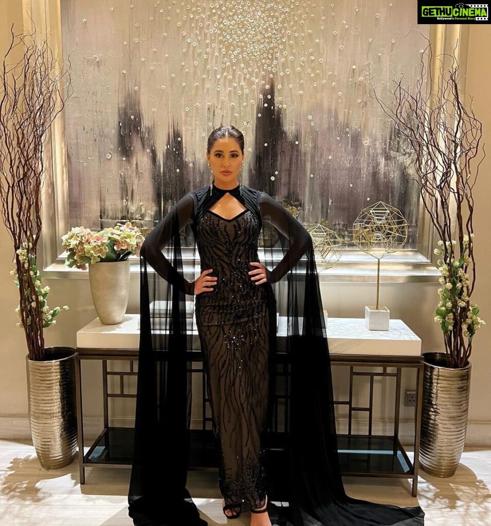 Nargis Fakhir Instagram - 🖤 . . . . . . . Wearing @menatalalofficial Styled by @alliaalrufai Manager @mahakbrahmawar Downtown Dubai