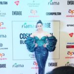 Nargis Fakhir Instagram - A little late with the post but what a spectacular evening this was! 😃🎉🙌🏽 💃🏽 @cosmoindia @mahakbrahmawar @ashima.kapoor #cosmomagazine #cosmoindia #cosmobloggerawards2023 #bollywood #hosting #hostesswiththemostess Delhi
