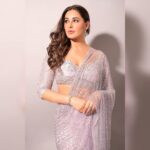 Nargis Fakhir Instagram - “The beauty of life is that we can not undo what is done, we can see it, understand it, learn from it and change, so that every new moment is spent not in regret, guilt, fear, or anger BUT in WISDOM, Understanding & LOVE.” . . . . . #filmfareawards2023 Manager @mahakbrahmawar Mua @ajayvrao721 Hair @susanemmanuelhairstylist Outfit - @monishajaising Heels- @stevemaddenindia Jewellery: @goldsmiths_jewellery @h.ajoomal Styling @eshaamiin1 assisted by @shailvishah 📸 @sanjaydubeyphotography