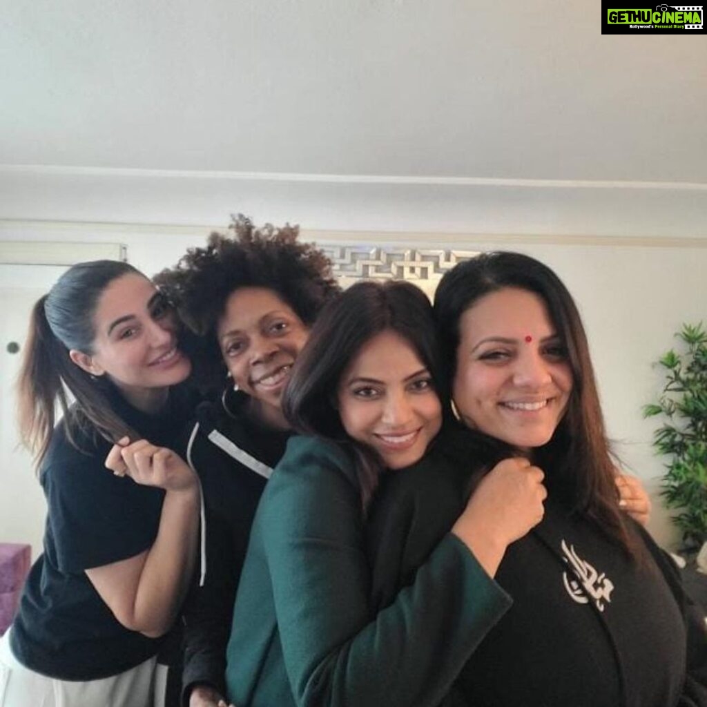 Nargis Fakhir Instagram - I lost my photos so these are just some of the beautiful strong women I know! Wanted to post for women’s day! ❤️🥰 I know many women who come from different cultures, socio economic backgrounds, life styles, race, religious beliefs, etc and women that have gone through major hardships in their lives… Thank you for being the women you are! I could not imagine the world without you. You ladies are an inspiration. You show the rest of us that working hard leads us to accomplishing any goals we set. ❤️ Wishing all the Women out there a Happy International Women’s Day 2023! Never forgetting the women who fought for our rights and appreciating the progress we have made. We must celebrate the courage and determination that ordinary women had, and how they had an extraordinary role in history. To all the women in society doing their part to be the best they can be ,the smart ,compassionate and strong women they are meant to be, we are celebrating you and your achievements. To the women who faced disparity in society or their communities, don’t give up. Keep pushing the boundaries others have given you. I believe in you. Happy International Women’s Day!🌎👯‍♀️👧🏻🙋🏻‍♀️💁🏻‍♀️👩‍🦳👸🏻👩‍✈️👮‍♀️🤸‍♀️🤰🦹‍♀️🧘🏻‍♀️👩‍🎤👩‍🍳👩‍🌾🦸‍♀️👩🏻‍🦲👱‍♀️🧝‍♀️🚺🧕🏌️‍♀️👩🏻‍🦰👩‍🦱👩🏿‍🦱👩🏽‍🦱👩‍🍼👩🏽‍🦰🧕🏽👳🏼‍♀️ #happyinternationalwomensday #womansday2023 Universe