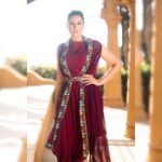 Nargis Fakhir Instagram - #beautysecret #2 - Stay hydrated. Drink lots of water, no juice or soda ! . . . . . . 👗 @eshaamiinlabel1 💎 @azotiique 👠 @paioshoes Styling @eshaamiin1 📸 @lokeshbhoyarphotography Contact Manager ➡️ @mahakbrahmawar MUA @ajayvrao721 Hair @shefali_hairstylist.81