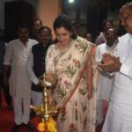 Navaneet Kaur Instagram - पारधी समाज जन जागृती मेळावा व लाभार्थी साहित्य वाटप कार्यक्रम प्रमुख उपस्थिती आदिवासी विकास मंत्री आदरणीय श्री विजयकुमार जी गावित, खासदार अनिल जी बोंडे, खासदार नवनीत रवी राणा, आमदार प्रताप दादा अडसड