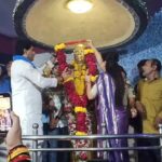 Navaneet Kaur Instagram - भीमा तुझ्या कृपेने जगतो आम्ही स्वाभिमानाने चा नारा देत ,,महामानव भारतरत्न डॉ बाबासाहेब आंबेडकर यांच्या जयंतीनिमित्त दरवर्षीप्रमाणे याही वर्षी रात्री ठीक 12 ठीक वाजता स्थानिक डॉ बाबासाहेब आंबेडकर चौक येथील महामानवाच्या पुतळ्याला हजारो आंबेडकरी अनुयायांच्या साक्षीने केले अभिवादन भारतरत्न डॉ बाबासाहेब आंबेडकर जयंतीच्या पावन पर्वावर इरविन हॉस्पिटल चे भारतरत्न डॉ बाबासाहेब आंबेडकर जिल्हा सामान्य रुग्णालय व इरविन चौकाचे डॉ बाबासाहेब आंबेडकर चौक असे केले नामकरण आपण संविधानाचे आदरकर्ते असून बाबासाहेबांच्या कृपेनेच दीन दलीत शोषित पीडित वंचित यांच्या उत्थानासाठी सदैव कटिबध्द असल्याचे सांगून,डॉ बाबासाहेब आंबेडकर चौक(जुना इरविन चौक)येथील पुतळा सौंदर्यीकरनसाठी 1 करोड चा निधी दिला, भिमटेकडी सौंदर्यीकरण साठी 10 कोटी,बडनेरा समता चौक येथील पुतळा सौंदर्यीकरण 20 लक्ष रुपये दिले असून आपल्या क्षेत्रातील 20 विविध बुद्धविहार विकास कामांचे भूमिपूजन महामानवाच्या जयंतीदिनी संपन्न होणार.