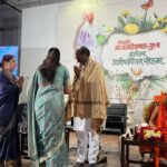 Navaneet Kaur Instagram - ज्येष्ठ नेते माजी राज्य मंत्री आदरणीय जगदीश भाऊ गुप्ता यांच्या वाढदिवसा निमित्त आयोजित कार्यक्रमात उपस्थित राहून, जगदीश भाऊंना निरोगी निरामय दीर्घायुश्यासाठी शुभेच्छा दिल्या