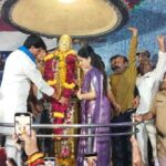 Navaneet Kaur Instagram - भीमा तुझ्या कृपेने जगतो आम्ही स्वाभिमानाने चा नारा देत ,,महामानव भारतरत्न डॉ बाबासाहेब आंबेडकर यांच्या जयंतीनिमित्त दरवर्षीप्रमाणे याही वर्षी रात्री ठीक 12 ठीक वाजता स्थानिक डॉ बाबासाहेब आंबेडकर चौक येथील महामानवाच्या पुतळ्याला हजारो आंबेडकरी अनुयायांच्या साक्षीने केले अभिवादन भारतरत्न डॉ बाबासाहेब आंबेडकर जयंतीच्या पावन पर्वावर इरविन हॉस्पिटल चे भारतरत्न डॉ बाबासाहेब आंबेडकर जिल्हा सामान्य रुग्णालय व इरविन चौकाचे डॉ बाबासाहेब आंबेडकर चौक असे केले नामकरण आपण संविधानाचे आदरकर्ते असून बाबासाहेबांच्या कृपेनेच दीन दलीत शोषित पीडित वंचित यांच्या उत्थानासाठी सदैव कटिबध्द असल्याचे सांगून,डॉ बाबासाहेब आंबेडकर चौक(जुना इरविन चौक)येथील पुतळा सौंदर्यीकरनसाठी 1 करोड चा निधी दिला, भिमटेकडी सौंदर्यीकरण साठी 10 कोटी,बडनेरा समता चौक येथील पुतळा सौंदर्यीकरण 20 लक्ष रुपये दिले असून आपल्या क्षेत्रातील 20 विविध बुद्धविहार विकास कामांचे भूमिपूजन महामानवाच्या जयंतीदिनी संपन्न होणार.