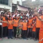 Navaneet Kaur Instagram - आज श्री. रामनवमी च्या निमित्त दर्यापूर जिल्हा अमरावती येथे श्री रामनवमी च्या भव्य शोभा यात्रा मध्ये महाआरती व पूजन करून याठिकाणी व्यायाम शाळेतील मुला मुलींना मर्दानी लाठीकाठी चे धडे घेत मुलींना स्वतःचे स्वरक्षण करण्या करिता त्यांच्या सोबत खेळून मुलींचे मनोबल वाढविले....