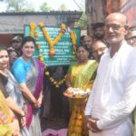 Navaneet Kaur Instagram – जिल्हातील 8 गावात 3 कोटी 35 लक्ष रुपयाचे विकास कार्याचे भुमीपूजन झाले. गावातील मातृशक्ती, पितृशक्ती, बंधु-/भगीनी च्या आशिर्वादाने शुरू होता असलेल्या विविध विकास कार्याने गावात सेवा- सुविधा होणार, या करिता नागरिका मध्ये जल्लोष पाहण्यात आला. जिल्हातील पतरोड, पांढरी, हनुमान मंदिर गणेश नगर अंजनगाव सुर्जी, ओम शांती सेंटर अंजनगाव सुर्जी, सातेगाव, निमखेड बाजार, लखाड, खोडगाव व अंजनगाव सुर्जी तालुक्यात सदर 3 कोटी 35 लक्ष रुपयाचे विकास कार्याचे भुमीपूजन संपन्न झाले.