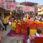 Navaneet Kaur Instagram - आज दिनांक 9 एप्रिल रोजी रामलल्ला की पावन भूमी अयोध्या मे महाराष्ट्र के मुख्यमंत्री श्री एकनाथजी शिंदे,उपमुख्यमंत्री श्री देवेंद्र जी फडणवीस के शुभहस्ते अमरावती मे निर्माणाधीन 111 फिट ऊची भव्य प्रभू श्री हनुमान जी की मूर्ती शिलाण्यास हेतू राममंदिर तथा हनुमान गढी की पावन मिट्टी तथा शरयू जल के मंगल कलश विधायक रवी राणा स्वीकार करणे वाले है इस कार्यक्रम की पुरी तयारी हो चुकी है