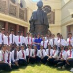 Navaneet Kaur Instagram - अमरावतीचे जिल्ह्याच्या इतिहासात पहिल्यांदाच अभिनव उपक्रम,शैक्षणिक गुणवत्तेसोबतच विद्यार्थ्यांमध्ये सामाजिक आणि राजकीय प्रगल्भता यावी आणि त्यांना आपल्या देशाच्या सांसदीय कार्यप्रणालीचा अनुभव घेता यावायासाठी हा अभिनव उपक्रम विद्यार्थ्यांना नवीन खूप काही शिकविण्यासाठी अत्यंत उपयुक्त