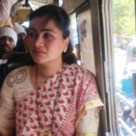 Navaneet Kaur Instagram - अमरावती जिल्ह्यासाठी केली 30 नवीन एस टी बसेस ची मागणी,मेळघाटातील धारणी,चिखलदरा, चुरणी आदी भागातील दुर्गम गावांमधे जाणाऱ्या भंगार बसेस बदलविण्याची मागणी,स्वतः एस टी ने प्रवास करून जाणून घेतल्या प्रवश्यांच्या वेदना,तात्काळ उपमुख्यमंत्री श्री देवेंद्रजी फडणवीस व परिवहन आयुक्त यांच्यासोबत सम्पर्क साधून दिली एस टी च्या दुरावस्थेची माहिती मेळघाटात झालेल्या गंभीर बस अपघातानंतर बस स्थानक,उपलब्ध एस टी बसेस ची केली पाहणी,स्वतः बस मध्ये बसून केला प्रवास व प्रवाश्यांच्या अडी अडचणी समजून घेतल्या, अमरावती शहर मुख्य बसस्थानक येथे प्रत्यक्ष भेट देवून तेथील दुरवस्था बघितली,बस स्थानकात डबके साचलेली,शौचालयाची अत्यंत घाणेरडी अवस्था,पिण्याचे पाणी सुद्धा स्वच्छ नाही,सगळा भोंगळ कारभार पाहून एस टी महामंडळाच्या आगार प्रमुख व इतर जबाबदार अधिकाऱ्यांना खडसावले,तात्काळ सुंदर बस स्थानक_स्वच्छ बस स्थानक अभियान राबवून प्रवाशांना उच्च दर्जाच्या सोयी सुविधा देण्याचे निर्देश वलगाव एस टी डेपोची सुद्धा केली पाहणी मोठ्या शहरातील भंगार बसेस या अमरावती जिल्ह्यात प्रवासी वाहतुकीसाठी पाठविल्या जातात,या बसेस मधातच बंद पडतात,खिडक्या तुटल्या असतात, छत गळते अश्या बसेस मधून प्रवाश्यांना जीव मुठीत घेवून प्रवास करावा लागतो,मोठा गंभीर अपघात किंवा दुर्घटना होण्याची शक्यता नाकारता येत नाही, ही अत्यंत खेदजनक बाब असून राज्याचे मुख्यमंत्री तथा परिवहन मंत्री श्री एकनाथजी शिंदे व उपमुख्यमंत्री श्री देवेंद्रजी फडणवीस हे या गंभीर बाबीत जातीने लक्ष घालून अमरावती जिल्ह्यासाठी नव्या चांगल्या बसेस उपलब्ध करून देतील असा विश्वास यावेळी व्यक्त केला.जनतेच्या वेदना जाणून घेण्यासाठी स्वतः एस टी बस ने प्रवास