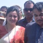 Navaneet Kaur Instagram - विदर्भाचे सुपुत्र,विकासपुरुष देशाचे केंद्रीय परिवहन व रस्ते विकास मंत्री मा.ना.श्री नितीनजी गडकरी यांचे केले स्वागत व दर्यापूर सारख्या खारपान पट्ट्यातील(सलाईन बेल्ट मधील)मौजे बोराला येथे प्रायोगिक तत्वावर सिमेंट नाला बांध व कूपनलिका बांधकाम तसेच सिंघाडी नाला डोह खोलीकरण व रुंदीकरण करणे या नावीन्यपूर्ण कमासाठी 1कोटी 47 लाख 39 हजार रुपये इतका भरीव निधी मंजूर केल्याबद्दल मानले आभार दर्यापूर येथे सदर कामाची पाहणी करण्याकरिता मा.श्री.नितीनजी गडकरी यांच्या समवेत भेट दिली,यावेळी खासदार डॉ अनिल बोंडे,भाजपा जिल्हाध्यक्ष निवेदिता ताई दीघडे,माजी आमदार श्री रमेश बुंदिले,किरण पातुरकर, बाळासाहेब वानखेडे, सुधा ताई तिवारी,अनिकेत कोकाटे,मंगेश कोकाटे आदी उपस्थित होते