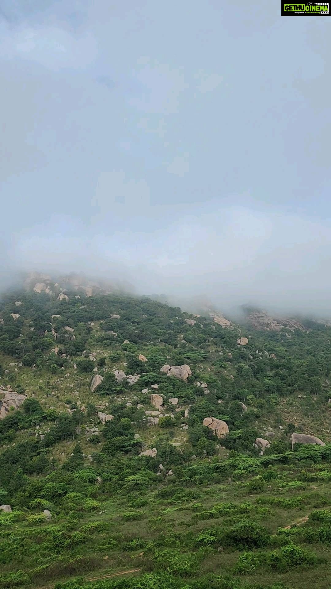 Naveen Chandra Instagram - Foggy morning's vibes !! Penukonda fort , Ananthapur 🎬📽