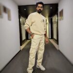 Naveen Chandra Instagram - About last night at #thaggedhele event ! Thank you @vipinvishvanath for the clothing Cool stuff😎