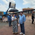 Naveen Chandra Instagram - During my school days, I used to eagerly wait for you to arrive and showcase my achievements in various activities. I still remember the time when you took us all to watch the movie "Gentleman" in Ballari, and we got to see @prabhudevaofficial sir. Amazing dance moves. You even mentioned that he was the Indian Michael Jackson, which left a lasting impression on me. Today, I felt the same way as I saw you so happy while talking to @shanmughamshankar sir .And expressing your gratitude for giving me the opportunity to be a part of #Gamechanger . The entire crew was so welcoming and made me feel comfortable on the sets. I am also grateful to @alwaysramcharan garu for taking the time to spend with my mother, who was overwhelmed with happiness. Thank you for making this experience so memorable and special for me. #happymothersday2023 💐💐💐 And thank @svccofficial l for this memorable opportunity 🙏🏻
