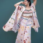 Navya Nair Instagram - Love like flowers and fire Styled @rn.rakhi MUA @makeupby_nami_ Wearing @amkaindia Jewellery @keyaa_by_kartika Photography @shameer_mohi Styling assistants @sandra_resmi @susaaani_
