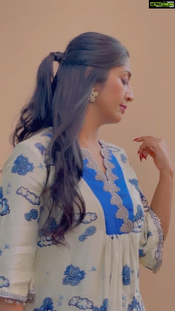 Navya Nair Instagram - In blue and white, I find delight, A soul dancing in the spotlight. Stories told, emotions unfold, A canvas of dreams, my heart behold. #ActressInBlue #DelightfulAttire #ShineBright Styled @rn.rakhi MUA @makeupby_nami_ Wearing @prashantchouhandesign Jewellery @desicallyethnic Styling assistant @susaaani_ Photography @_mr_photoman_ @cameramanweddings_