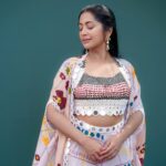 Navya Nair Instagram - Love like flowers and fire Styled @rn.rakhi MUA @makeupby_nami_ Wearing @amkaindia Jewellery @keyaa_by_kartika Photography @shameer_mohi Styling assistants @sandra_resmi @susaaani_
