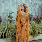 Navya Nair Instagram - Dhanya ❤️ More sunshine, more yellow Styled @rn.rakhi Wearing @posha_riddhisiddhi Jewellery @itranajewelry MUA @makeupby_nami_