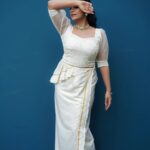 Navya Nair Instagram - Happy Easter... Margamkali look 👀 Styled @rn.rakhi MUA @makeupby_nami_ Wearing @aldadesigner Jewellery @keyaa_by_kartika . Styling assistants @sandra_resmi @susaaani_ Photography @shameer_mohi