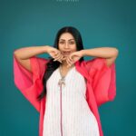 Navya Nair Instagram - @navyanair143 ❤❤❤ Photography :- @nithin_c_nandakumar Styled @rn.rakhi Wearing @shopcultmodern Jewellery @pureallure.in MUA @amal_ajithkumar Styling assistants @sandra_resmi @susaaani_ Kochi Kerela, India