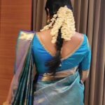 Navya Nair Instagram - How sweet to be a cloud floating in the blue 💙 Video @niraalam_my_space Make up @makeupby_nami_ Inauguration of Isha builders at alleppey #kanjeevaram #bluelove #Inauguration