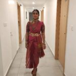 Navya Nair Instagram – First one candid … then pose pose🤣🤣