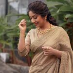 Navya Nair Instagram - Design your dreams...💕 Styled @rn.rakhi MUA @sijanmakeupartist Photographed @bigstoriesweddingcompany Wearing @labelmdesigners Jewellery @adorebypriyanka #mazhavilmanorama #ootdindia