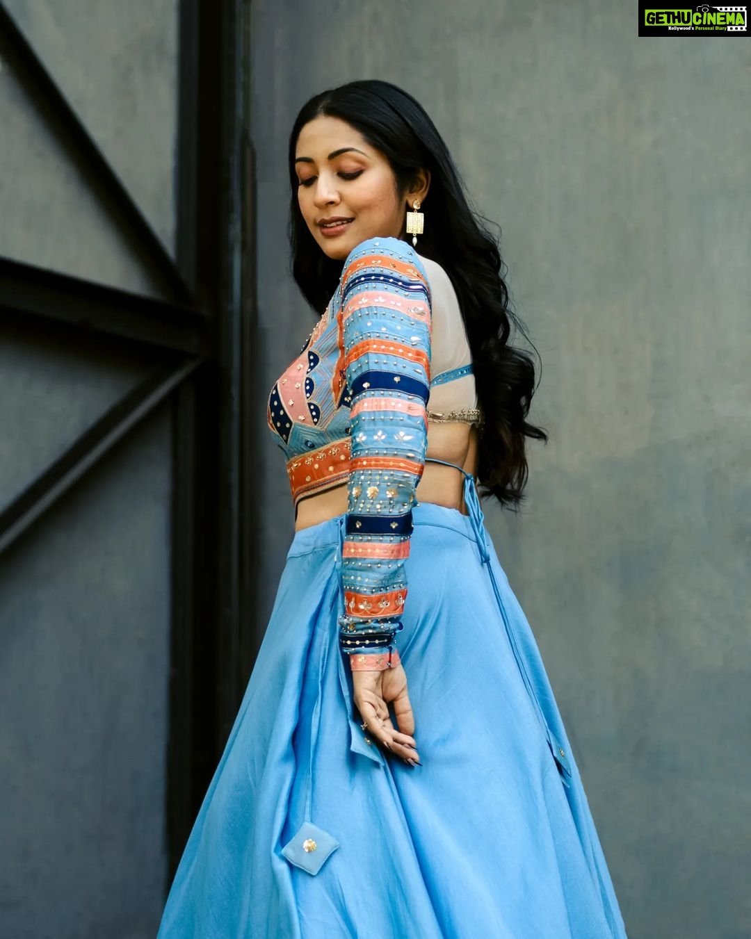 Navya Nair Instagram - /To the moon and back / Styled @rn.rakhi . Wearing @jmes_couture Jewellery @adorebypriyanka MUA @styledby_nami Photography @kadhak_ Retouch @theprincenthem Styling assistant @susaaani_ . #tothemoonandback #ootd #fashiongram #love