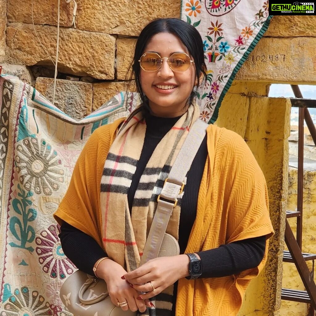 Navya Nair Instagram - @jaisalmer @goldenfortjaisalmer #travel diaries #one life #joytotheworld #happinessisachoice #lovetheuniverse #gratitude Suryagarh Jaisalmer