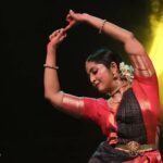 Navya Nair Instagram - Pics from recent show at trivandrum ... @regattatvm at 50 . Thank you Regatta Girija teacher .. Pic by @rajesh_uddiran.. Vocal @bhagya_92 Mridangam @prabaljithkb Veena @dharma_theerthan Nattuvangam @kalamandalamkarthika Flute @vinodchandramenon Make up @rajeev #performers #bharatanatyam #stage #lovefordance #tanjavurbani #happiness