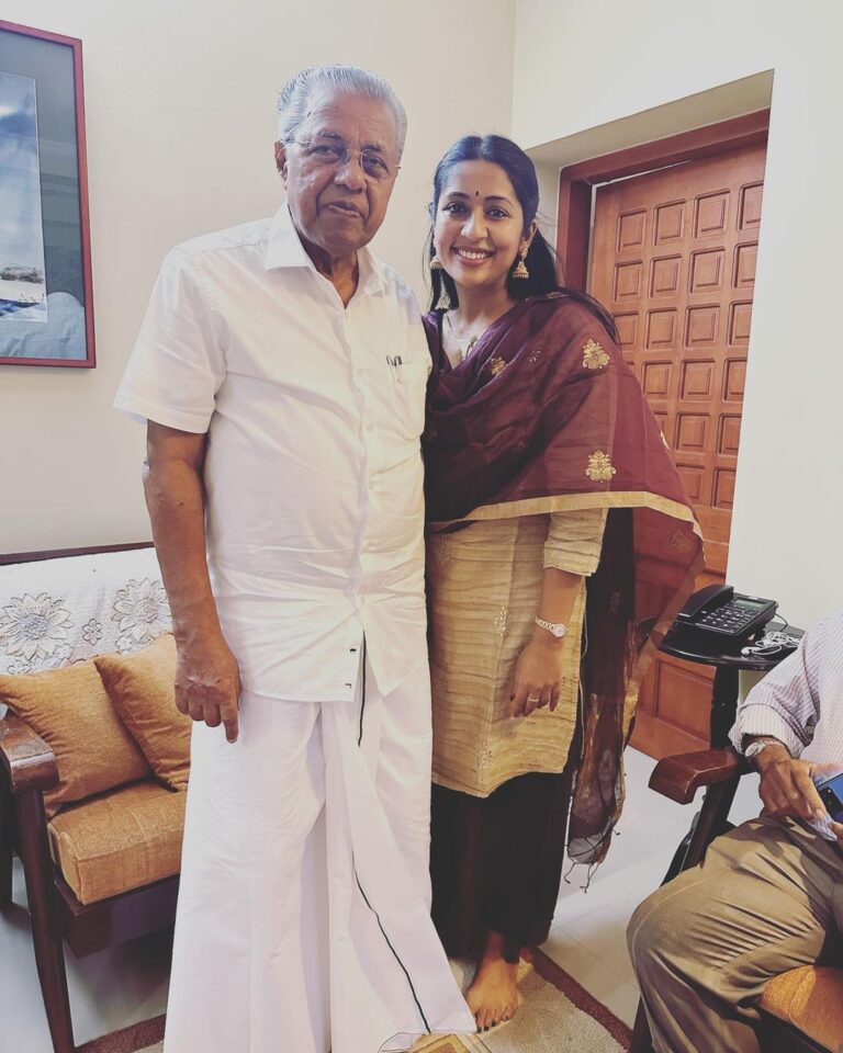 Navya Nair Instagram - Happy birthday to the honourable CM .. for me (vijayan uncle ) .. May you live many more years with a lot of health and peace and happiness …