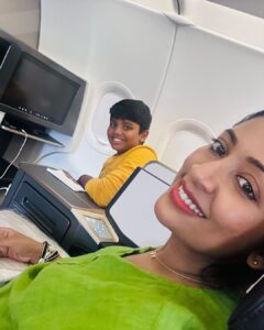 Navya Nair Instagram - Acha me , acha amma , vava me .. ❤️ @mykonos