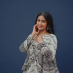 Navya Nair Instagram - She is a floating feather, in love with the wind… Styled @rn.rakhi Wearing @sonaliguptadesign Jewellery @adorebypriyanka . MUA @makeupby_nami_ Photography @_soul_views Styling assistant @susaaani_
