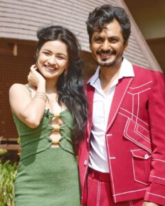 Nawazuddin Siddiqui Instagram - It’s all about Love… You know what I mean..!! @avneetkaur_13 

#tikuwedssheruonprime @primevideoin @manikarnikafilms @kanganaranaut 

Wardrobe - Suumaayaa by @shilpsaxena
