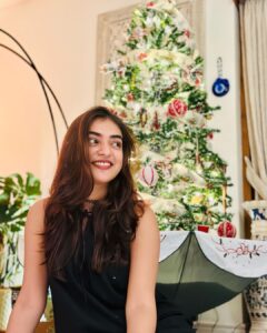 Nazriya Nazim Instagram - Can we skip to December already ???
☺️♥️🎄🏡

📸 : mine @aleenaalphonse 

#favmonthcomingup