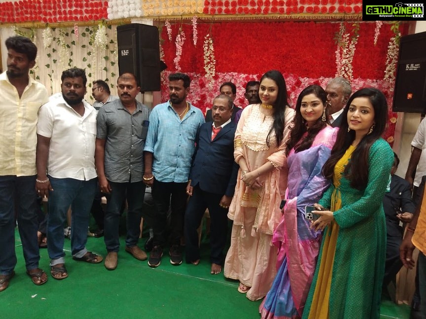 Neelima Rani Instagram - Spent a meaningful day with these lovelies @jananihere_ #namitha @harris_joshua8 bro..thank you @manojkrishna_casting_director sir.an inspiring day at Manapparai