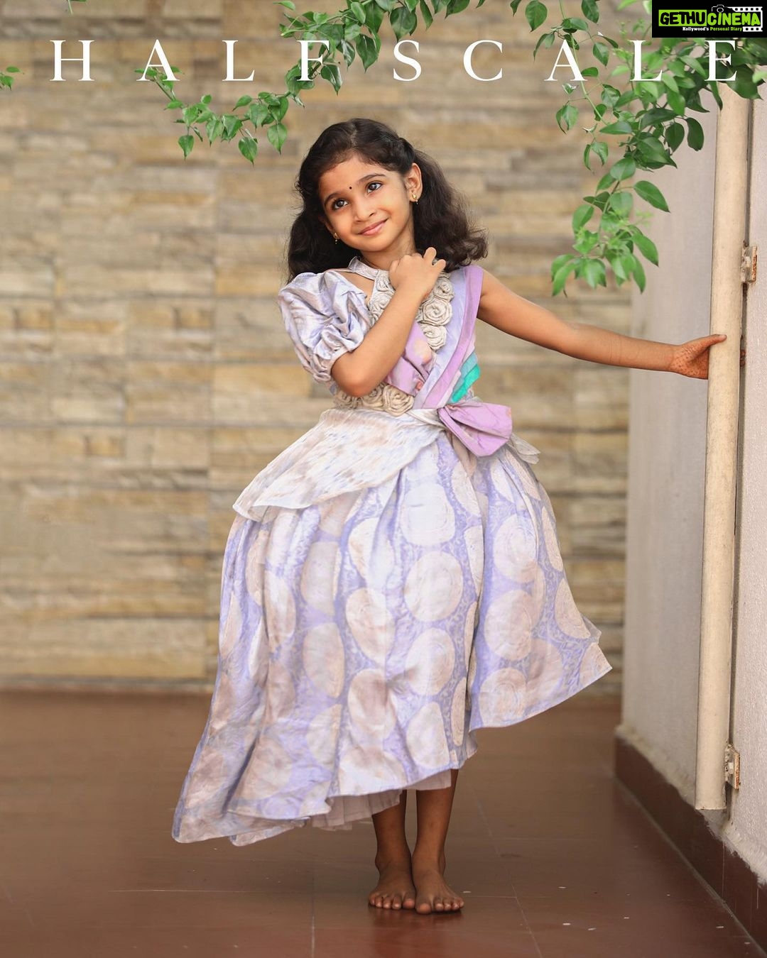 Neelima Rani Instagram - @neelimaesai daughter Aditi wearing Half Scale’s dress for her birthday #halfscaleforeveryone #halfscaleOFFICIAL #halfscale #explore #fyp #kidsfashion #fashion #silkwear #puresilk #silk #southindia #southindianfashion #southindiafashion #kanchipuramsilk #kanjivaramsilk #kidsclothing #kidswear #kidswearindia #fashionblogger #kidsofinstagram #kidsclothes #kidsdresses #garmentinsideout #couture #signatureedition #limitededitionfashion #designerseams #designerfinish Chennai, India