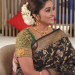 Neelima Rani Instagram - 🖤 choose happiness n be joyful Team N @shamini_shankar_official DOP @en.nizharpadam Beautiful saree by @santhoshiplush