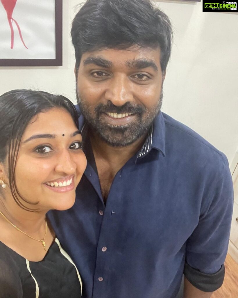 Neelima Rani Instagram - Met my nanban today after a long time! Glad to see him grow bigggg as a human more than a 💫. marching towards 2023 with good vibes only 🤗🥳