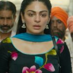 Neeru Bajwa Instagram - 2nd Part Of the Heart Whelming Letters From Fans Thank You Everyone For Loving “Kali Jotta” Streaming Now only on @chaupaltv @neerubajwa @satindersartaaj @vijagcam @wamiqagabbi @thite_santosh @harinderkour5 @sunnyrajusa @sarla1990 @beatministerofficial @sameercharegaonkar @vhentertainmentofficial @itsneerubajwaentertainment Chandigarh, India