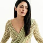 Neeru Bajwa Instagram - ✨ 📸 @avrandhawa #mua @bluerubyartistry #hair @makeupbygurjot 👗 @herfashionvault