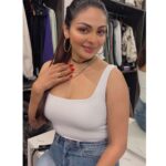 Neeru Bajwa Instagram - 📸 coming soon 😁 @avrandhawa @bluerubyartistry #gurjot