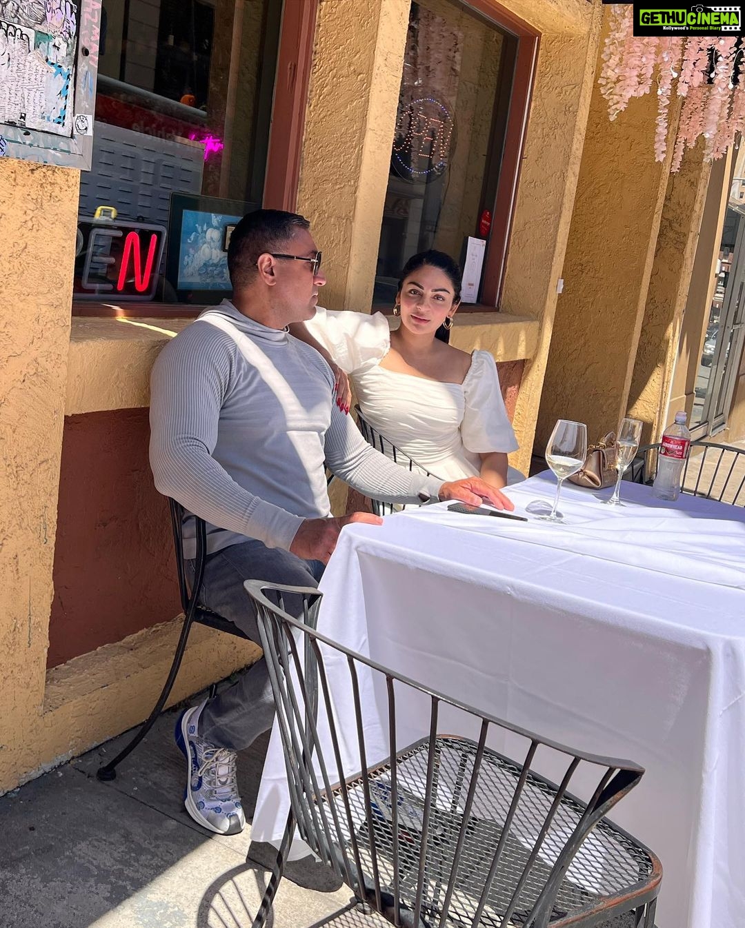 Neeru Bajwa Instagram - San Francisco ❤️ @vanmysteryman05 @rubina.bajwa @aanaya_k_jawandha