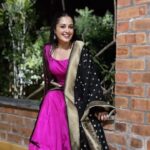 Neetha Ashok Instagram - Seize the day; To put aside all differences, all fears, all worries, and just go for it. 🤙 Fabric: Granny’s saree ❤️ Stitched by @arulaa_by_rashmianooprao (finally wearing it after 4 years) Dhupatta by @rishi_designs11 @hvpallavigowda Pc ❤️❤️❤️