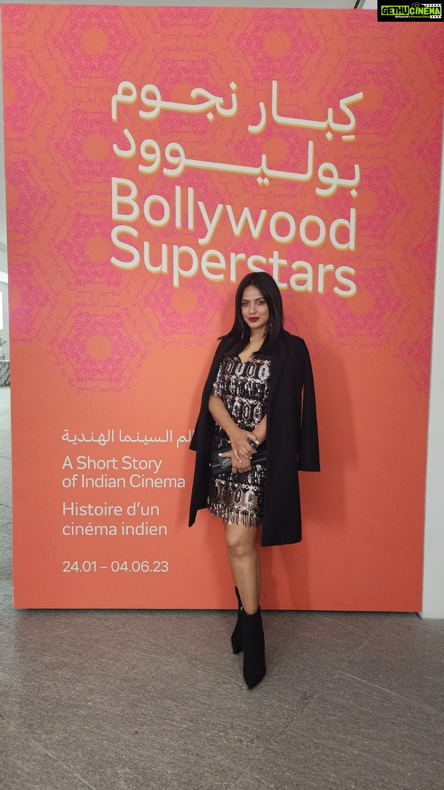 Neetu Chandra Instagram - What a splendid experience! I had a great time at the exhibition of Bollywood superstars. Thank you, Mr. Hans Fraikin ( @hansfraikin ), the Film and TV Commissioner of Abu Dhabi, for inviting me. Loved every moment of it. Thank you, Manuel RBT ( @rbtmanuel ), for this beautiful experience at the extraordinary Louvre Museum ( @louvreabudhabi ), Abu Dhabi. I can’t wait for exciting adventures in the future.