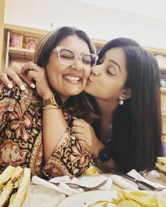 Neetu Chandra Instagram - Some love and care never change! I met my cousin shilpi after 7 years in #Mumbai yesterday and literally had tears of happiness, seeing her. She is an awesome daughter, wife, sister, and friend, too. An extraordinary professional, behind the camera. I love you, my darling, forever! Great luck with everything. ❤️❤️❤️ 
#sisterlove 
#mysister 
#sister 
#family 
#important 
#crucial 
#missyou 
#love ❤️❤️❤️❤️